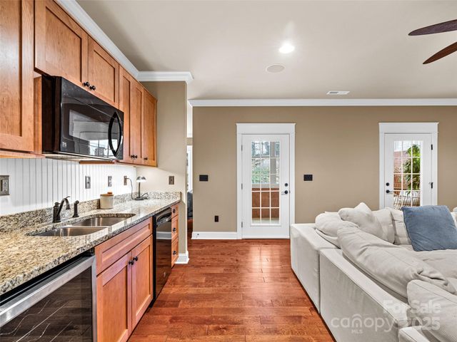 107 Spring Heights Court, Hendersonville, NC 28791