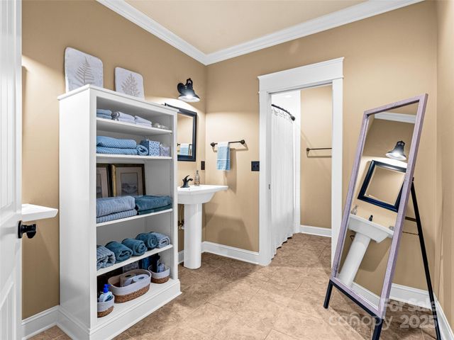 107 Spring Heights Court, Hendersonville, NC 28791