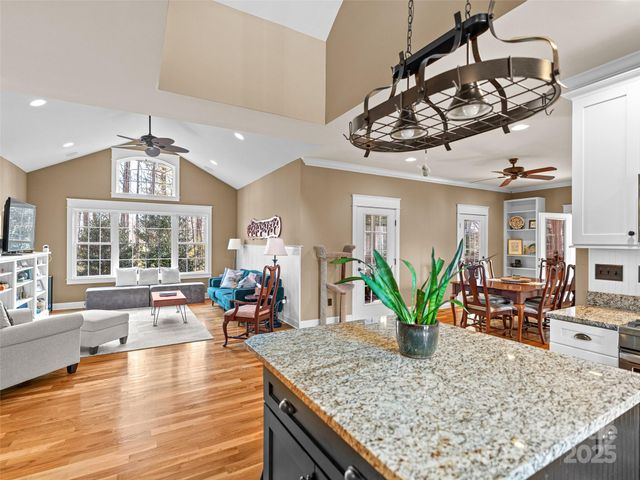 107 Spring Heights Court, Hendersonville, NC 28791