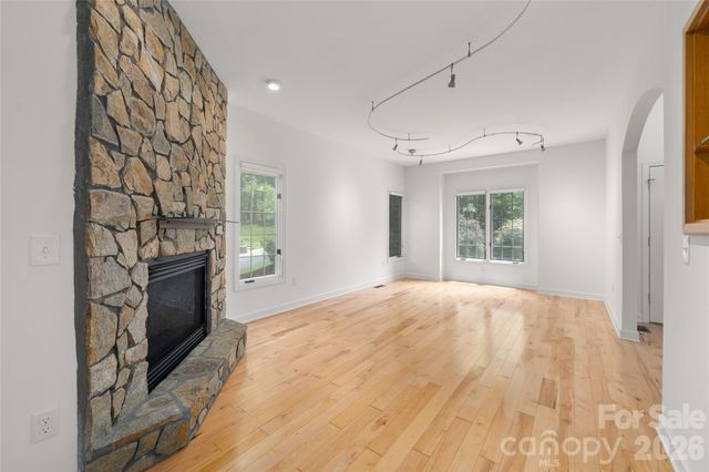 135 Buffalo Trail, Asheville, NC 28805