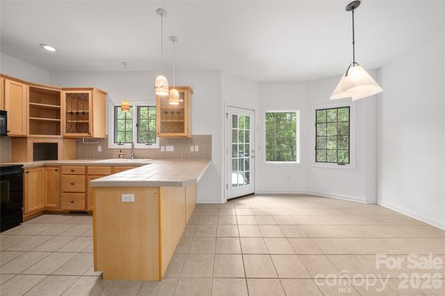 135 Buffalo Trail, Asheville, NC 28805