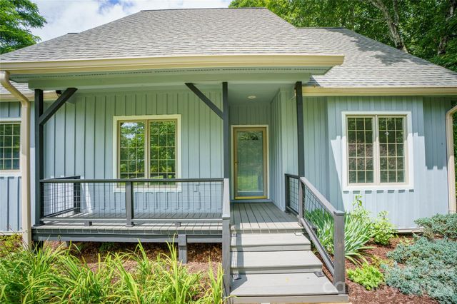 135 Buffalo Trail, Asheville, NC 28805