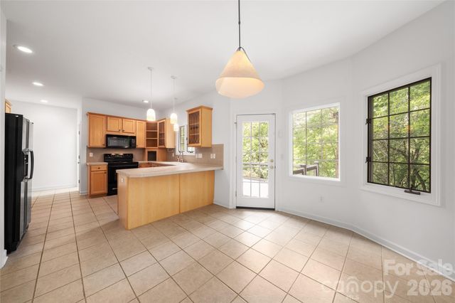 135 Buffalo Trail, Asheville, NC 28805