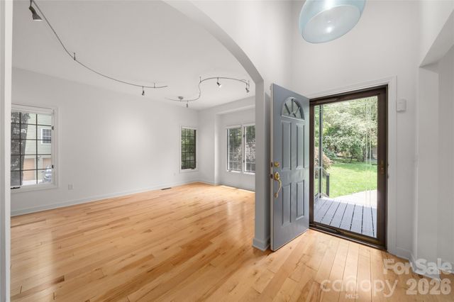 135 Buffalo Trail, Asheville, NC 28805