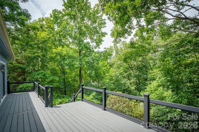 135 Buffalo Trail, Asheville, NC 28805