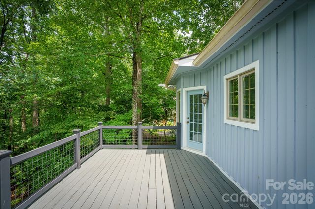 135 Buffalo Trail, Asheville, NC 28805