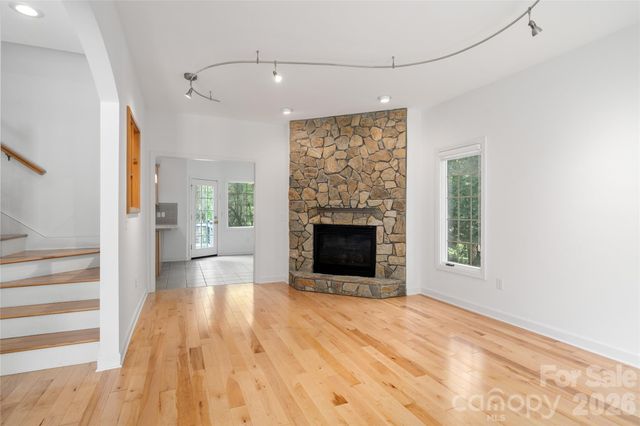 135 Buffalo Trail, Asheville, NC 28805