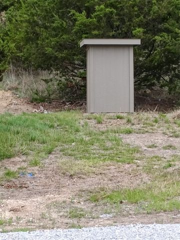 660 WOODHAVEN Drive, Springtown, TX 76082