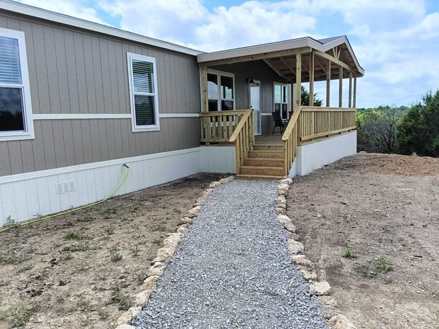 660 WOODHAVEN Drive, Springtown, TX 76082