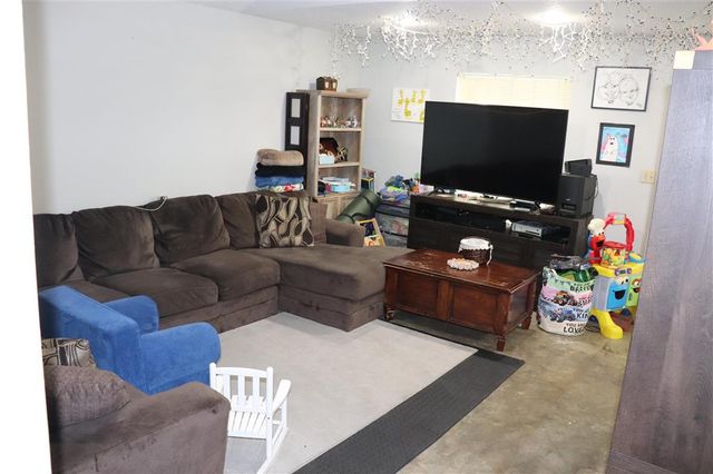 516 Navarre Street, Sulphur, LA 70663