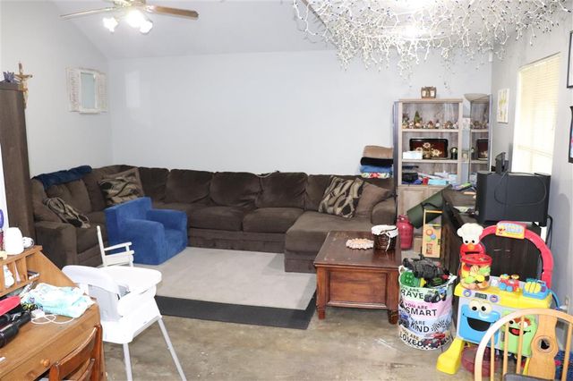 516 Navarre Street, Sulphur, LA 70663