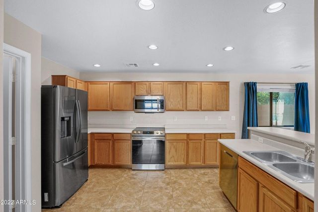 15422 N 169th Lane, Surprise, AZ 85388
