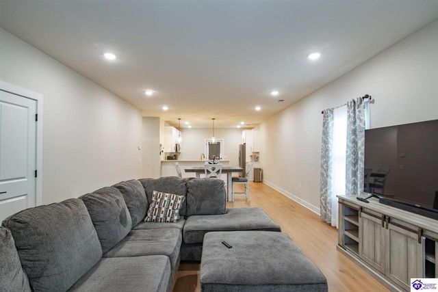 308 Lincoln Street, Vine Grove, KY 40175