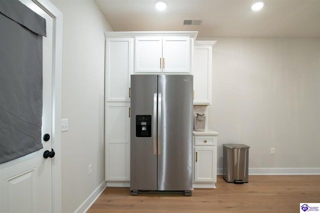 308 Lincoln Street, Vine Grove, KY 40175