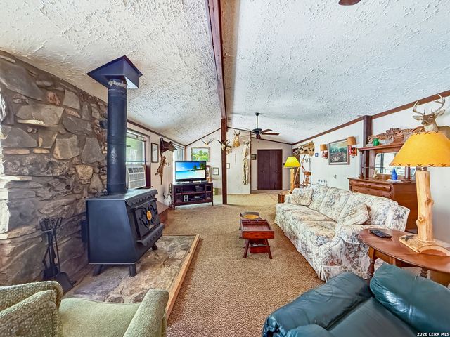 150 Coker Hollow, Kerrville, TX 78028