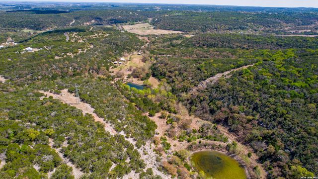 150 Coker Hollow, Kerrville, TX 78028