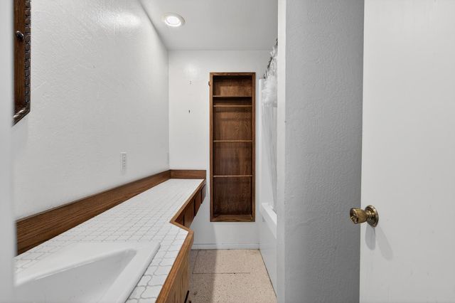 3503 Harpers Ferry Dr, Stockton, CA 95219