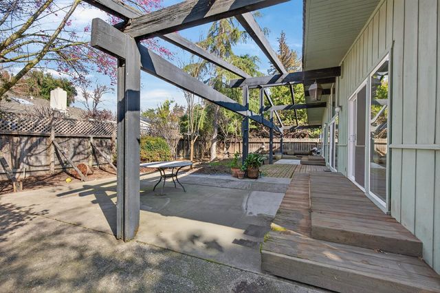 3503 Harpers Ferry Dr, Stockton, CA 95219