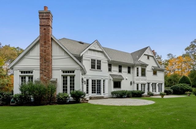 23 Stonecroft Circle, Weston, MA 02493