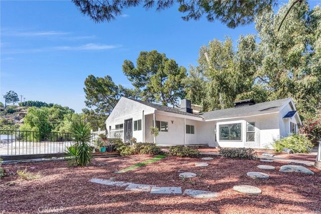 107 Ventura, Chatsworth, CA 91311