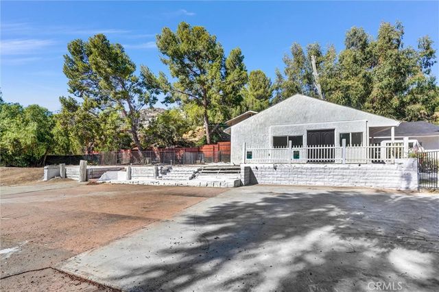 107 Ventura, Chatsworth, CA 91311