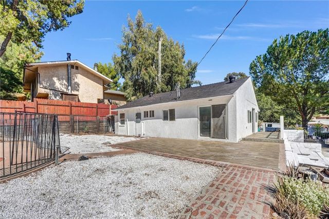 107 Ventura, Chatsworth, CA 91311