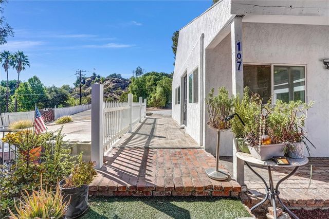 107 Ventura, Chatsworth, CA 91311