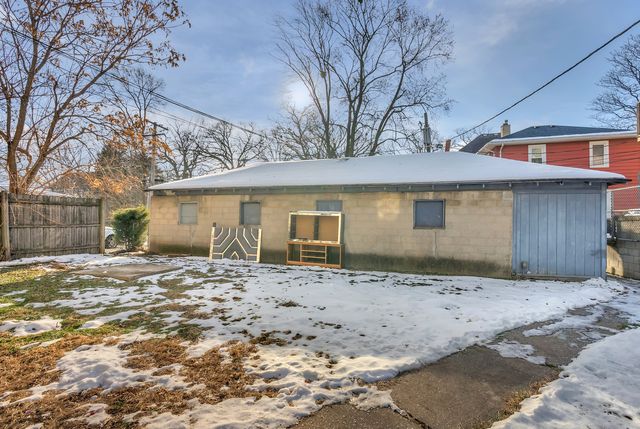 98 W 15th Street, Chicago Heights, IL 60411