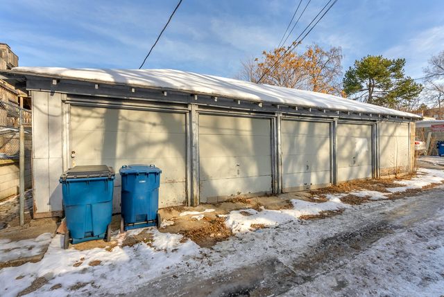 98 W 15th Street, Chicago Heights, IL 60411