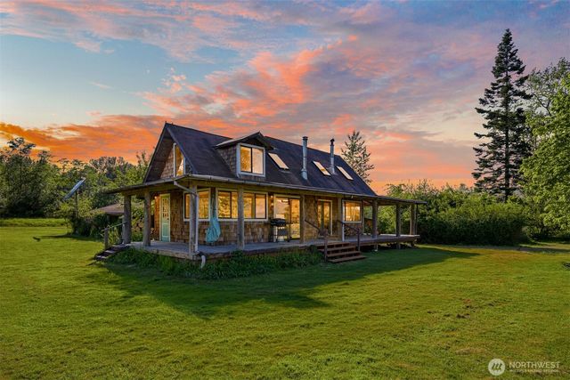 1611 Jas Airport Lane, Anacortes, WA 98221