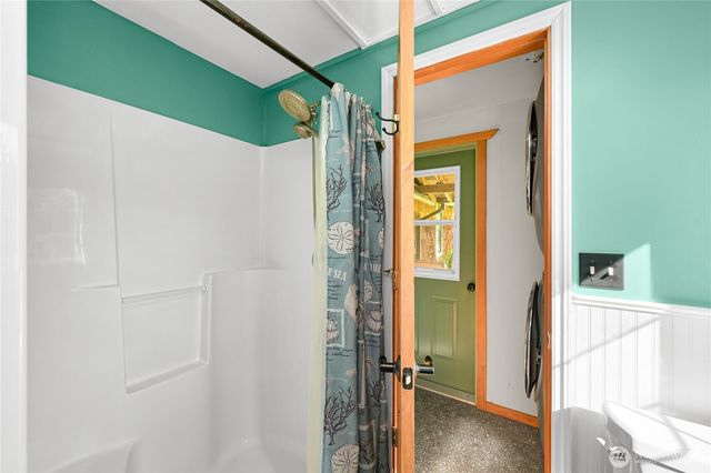 1611 Jas Airport Lane, Anacortes, WA 98221