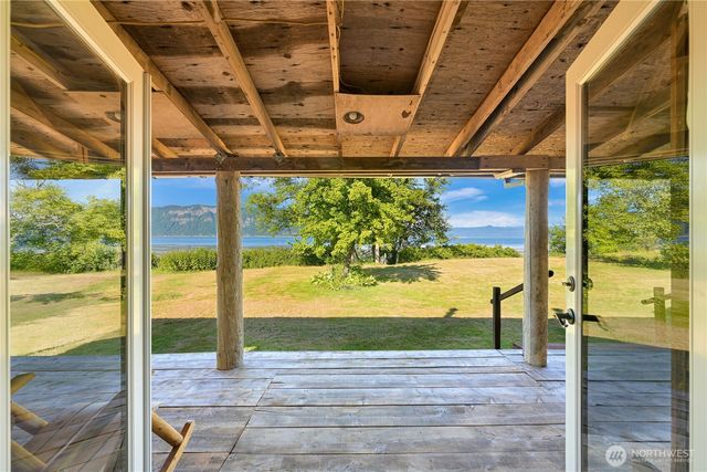 1611 Jas Airport Lane, Anacortes, WA 98221