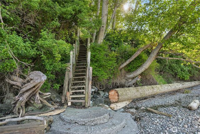 1611 Jas Airport Lane, Anacortes, WA 98221