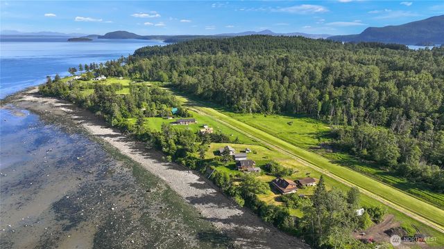 1611 Jas Airport Lane, Anacortes, WA 98221
