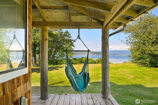 1611 Jas Airport Lane, Anacortes, WA 98221
