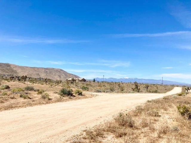 23777 Poppy, Apple Valley, CA 92308