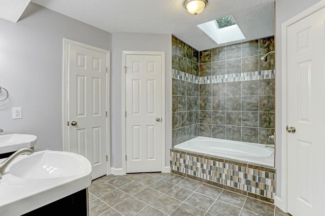 1211 Diablo Drive, Houston, TX 77532
