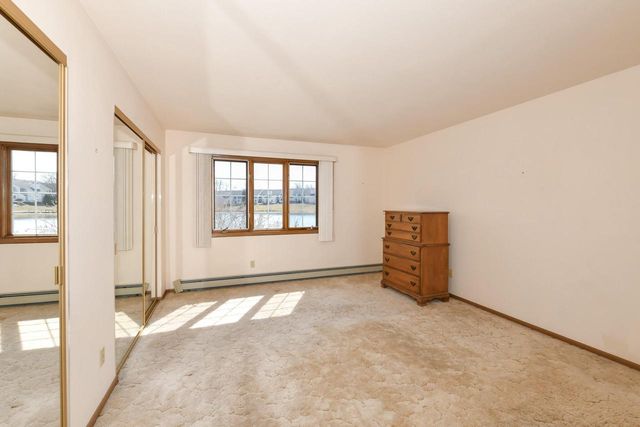 8374 S Tuckaway Shores DRIVE, Franklin, WI 53132