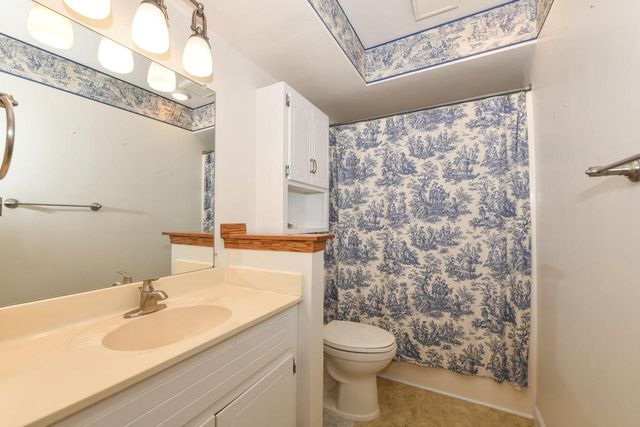 8374 S Tuckaway Shores DRIVE, Franklin, WI 53132