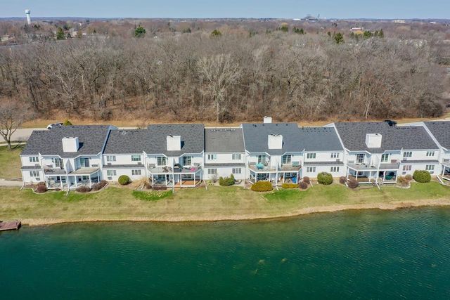 8374 S Tuckaway Shores DRIVE, Franklin, WI 53132