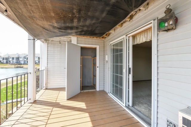 8374 S Tuckaway Shores DRIVE, Franklin, WI 53132