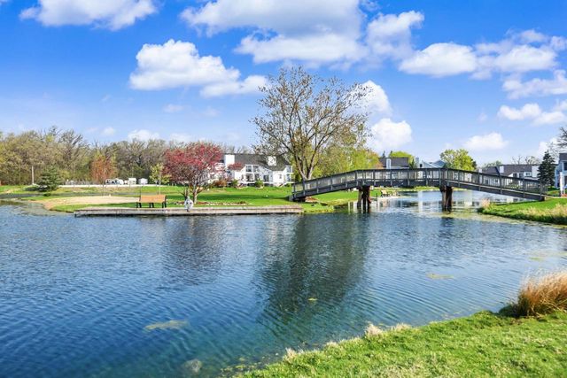 8374 S Tuckaway Shores DRIVE, Franklin, WI 53132