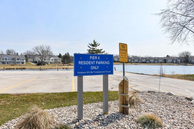 8374 S Tuckaway Shores DRIVE, Franklin, WI 53132