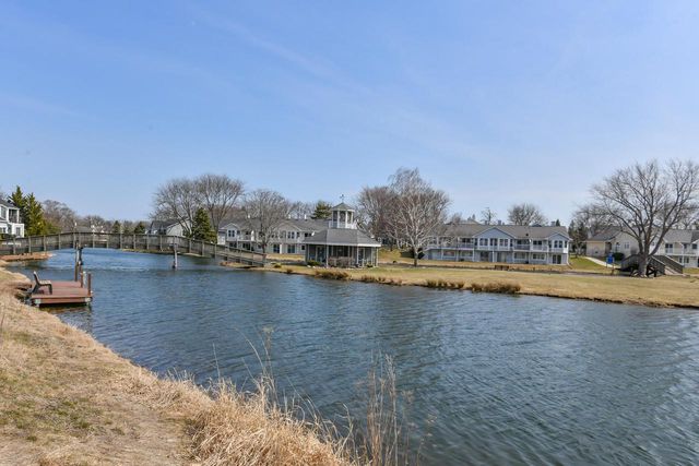 8374 S Tuckaway Shores DRIVE, Franklin, WI 53132