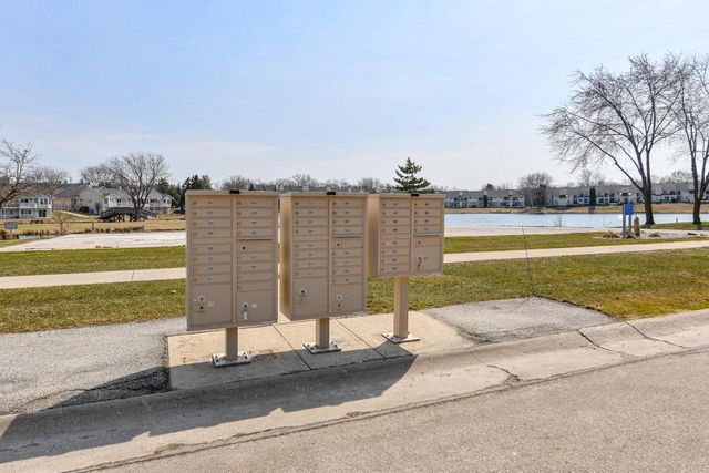 8374 S Tuckaway Shores DRIVE, Franklin, WI 53132