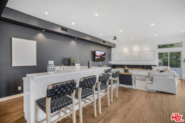 8507 Franklin Avenue, Los Angeles, CA 90069