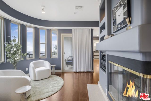 8507 Franklin Avenue, Los Angeles, CA 90069