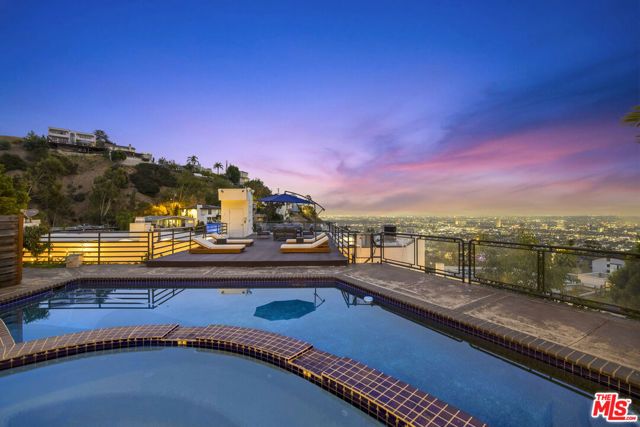 8507 Franklin Avenue, Los Angeles, CA 90069