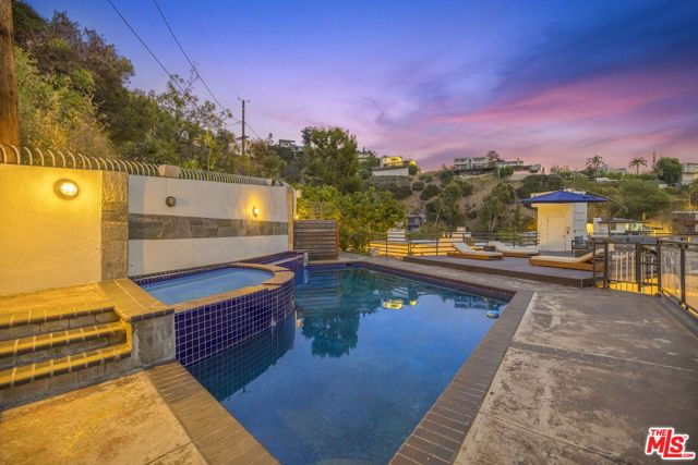 8507 Franklin Avenue, Los Angeles, CA 90069