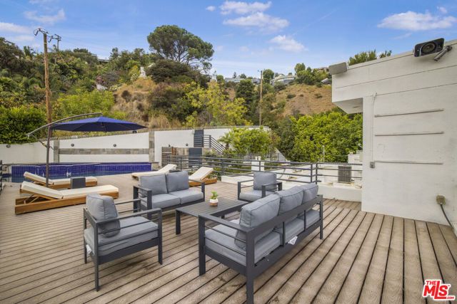 8507 Franklin Avenue, Los Angeles, CA 90069